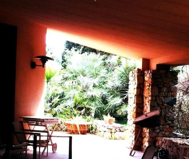 Town & Country Guest House B&b