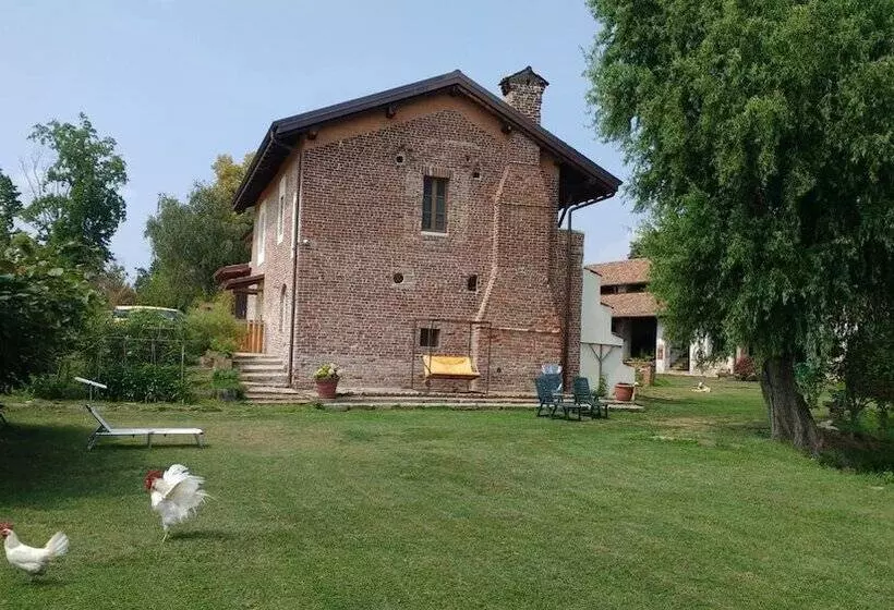 تختخواب و صبحانه Agriturismo Cascina Poscallone