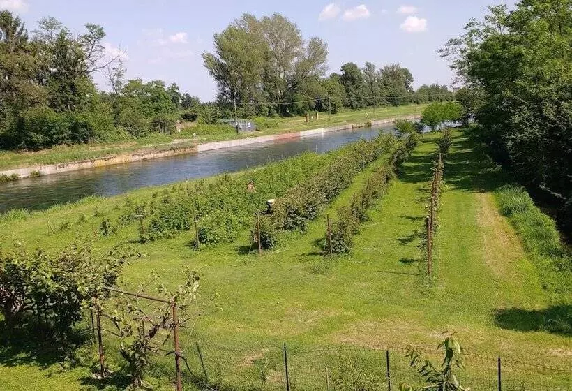 تختخواب و صبحانه Agriturismo Cascina Poscallone