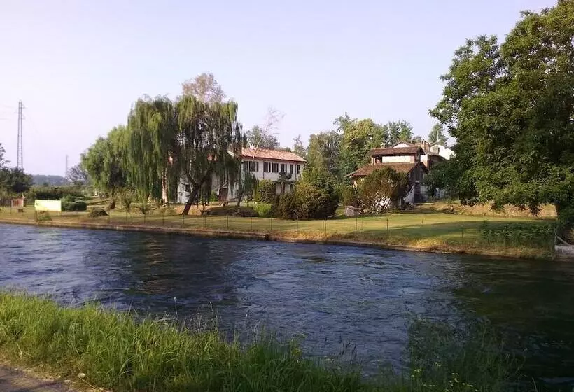تختخواب و صبحانه Agriturismo Cascina Poscallone