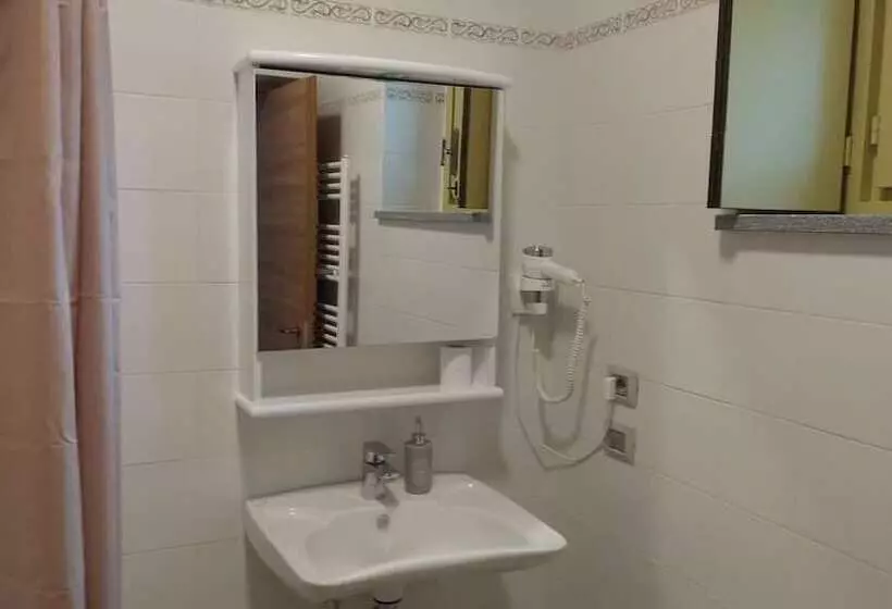 تختخواب و صبحانه Agriturismo Cascina Poscallone