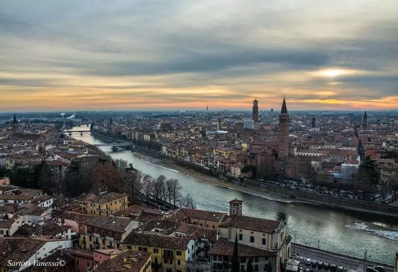 Aamiaismajoitus (B&B) Gardabeds Adults Only