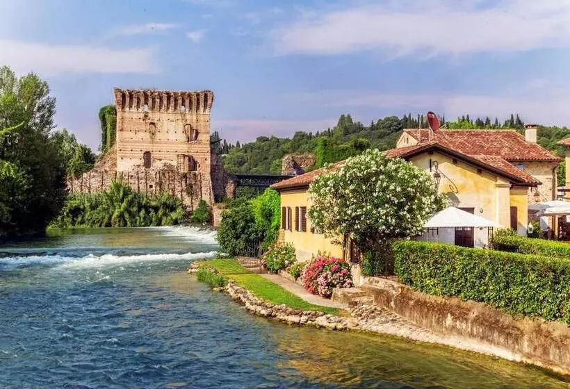 Aamiaismajoitus (B&B) Gardabeds Adults Only