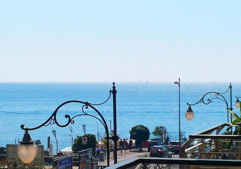 تختخواب و صبحانه La Collina Dei Ciliegi