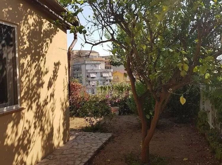 تختخواب و صبحانه Villa Princi