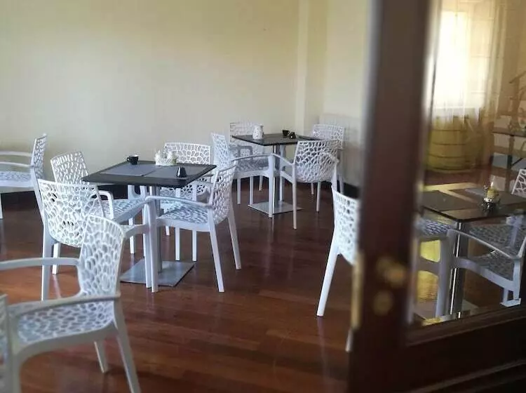 تختخواب و صبحانه Villa Princi