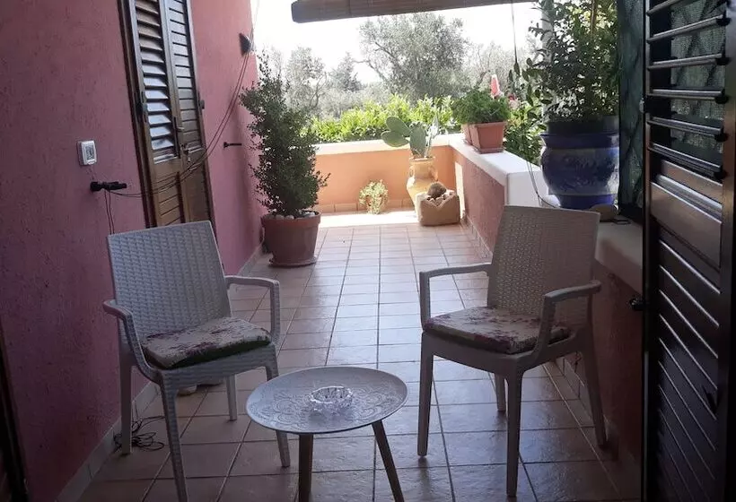 Aamiaismajoitus (B&B) Villetta Orchidea