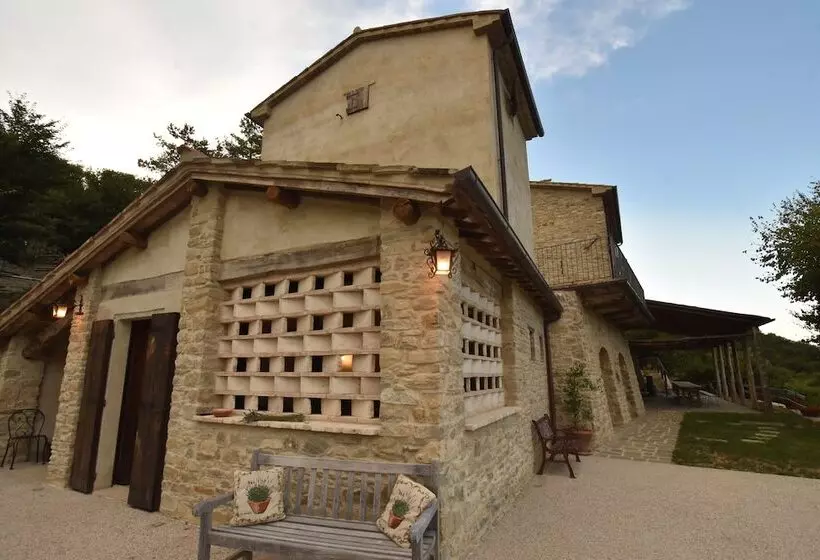 هتل روستایی Talacchio