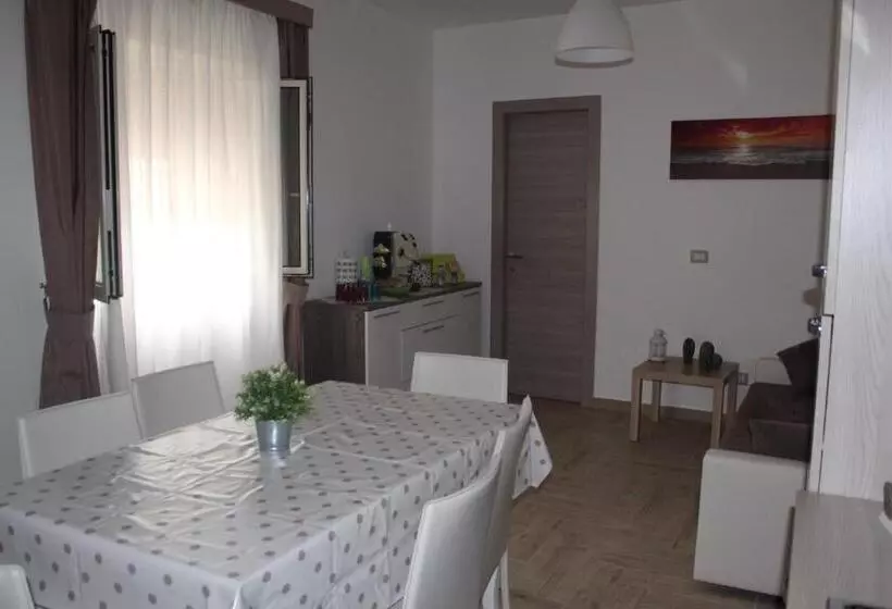 ペンション Affittacamere La Traversa