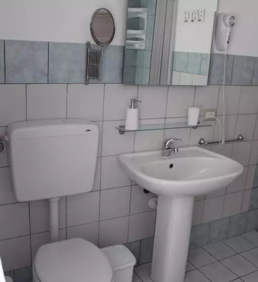 ペンション Affittacamere La Traversa