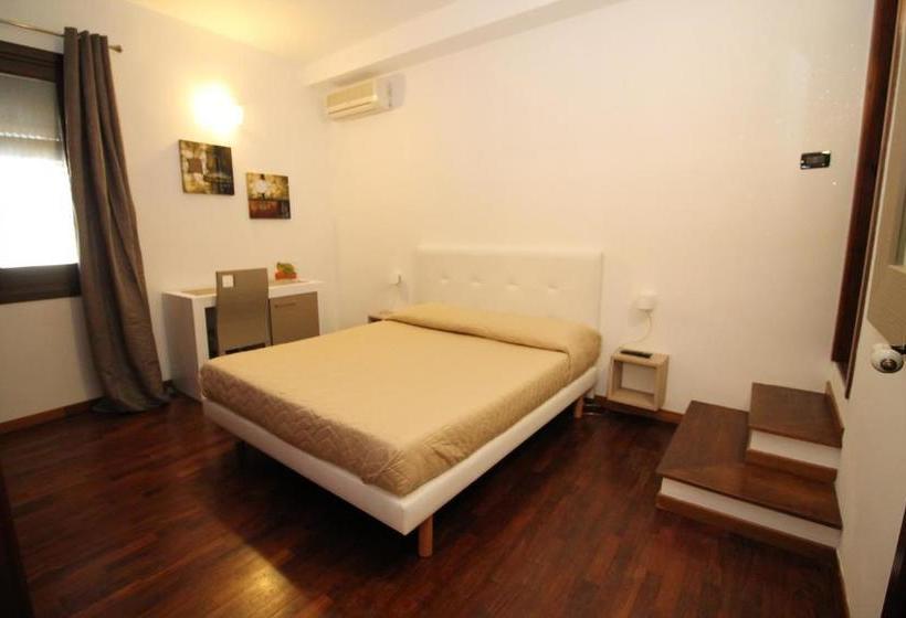 بنسيون Al Centro Affittacamere