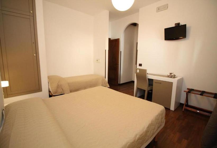 بنسيون Al Centro Affittacamere