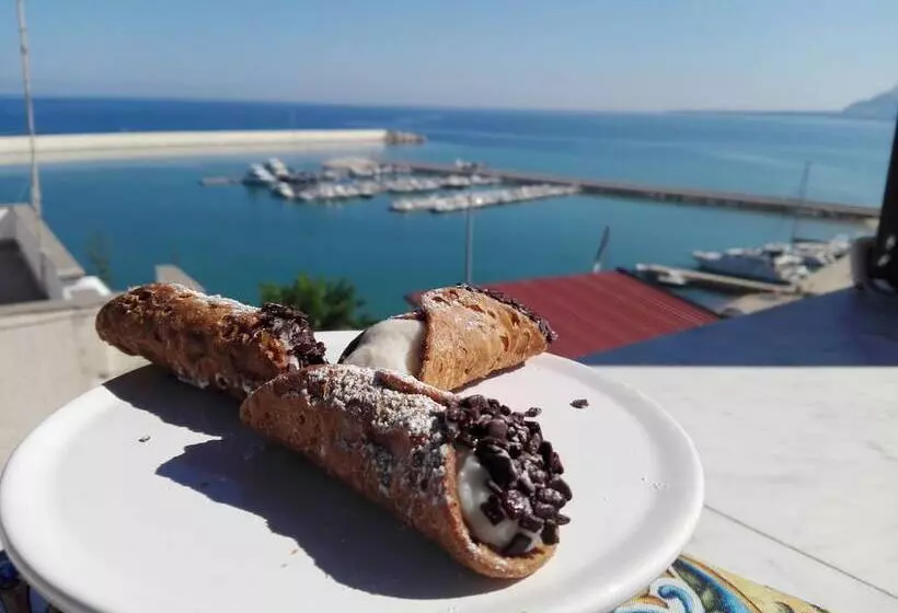 پانسیون Orlando Bay View