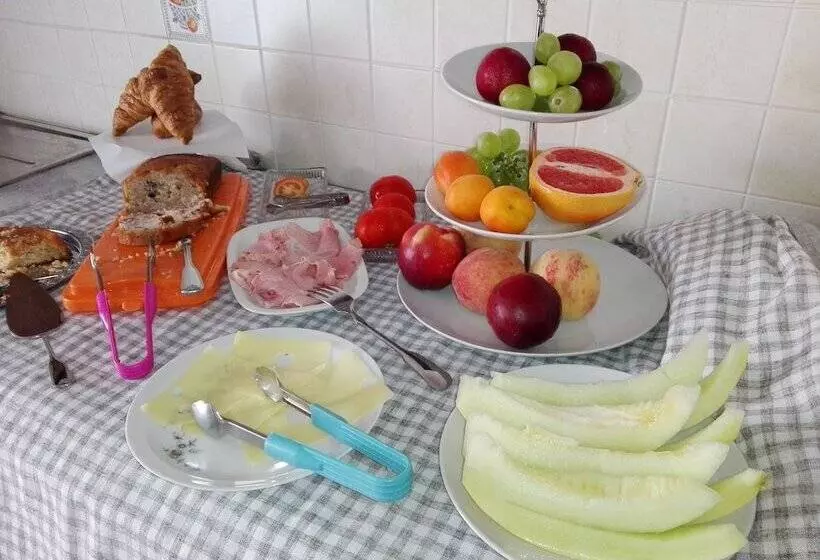 پانسیون Orlando Bay View