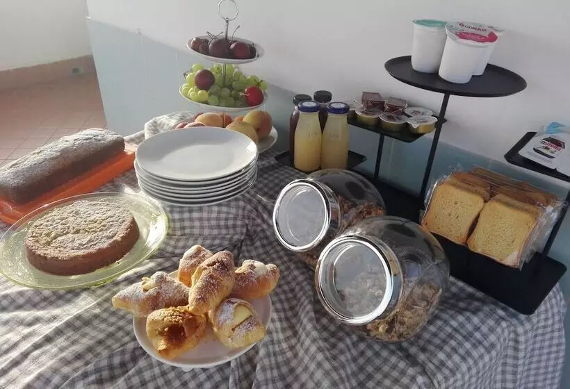 پانسیون Orlando Bay View