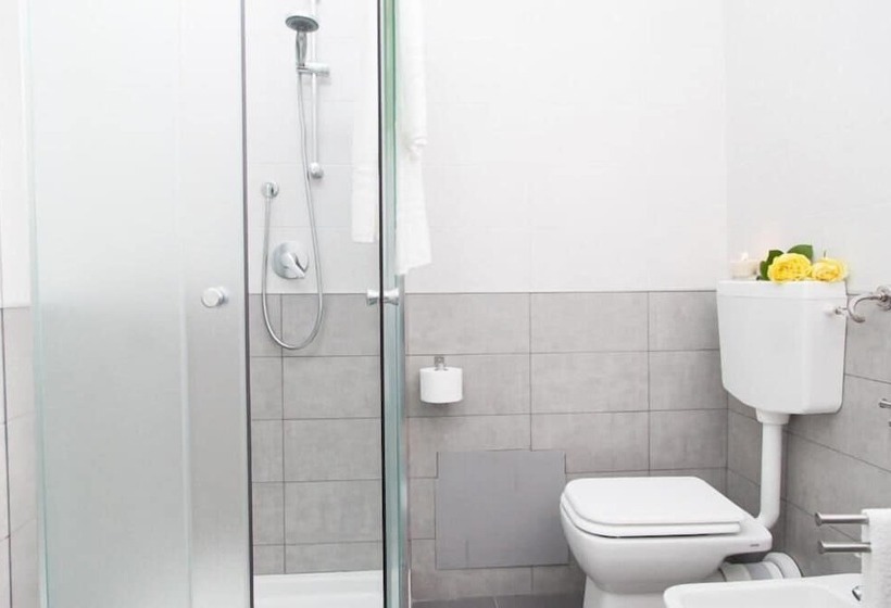 פנסיון Orlando Bay View