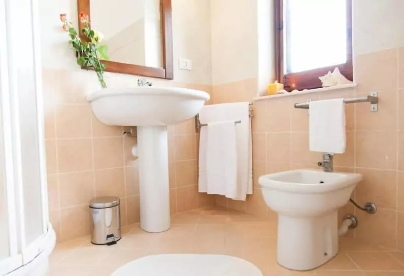 پانسیون Orlando Bay View