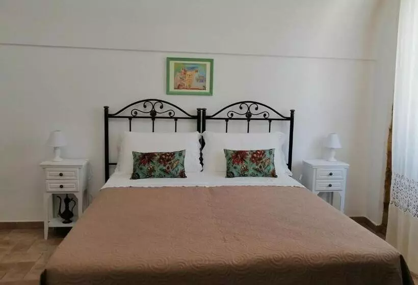 Aamiaismajoitus (B&B) Le Stanze Dell Emiro