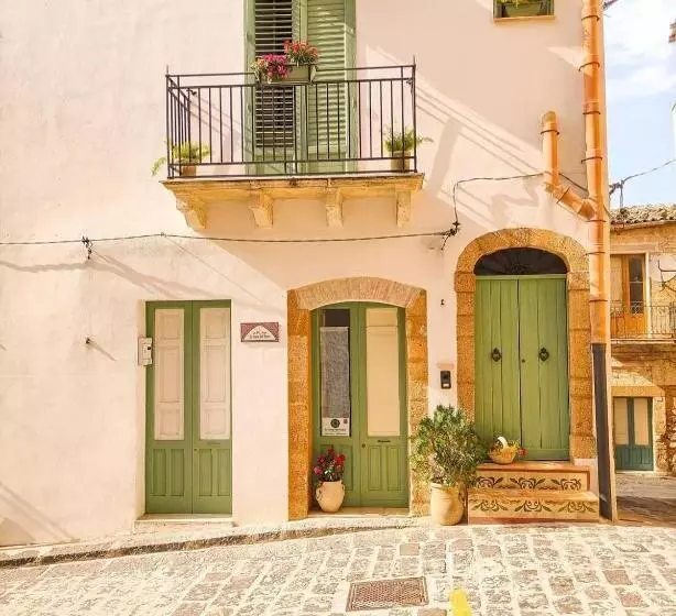 Aamiaismajoitus (B&B) Le Stanze Dell Emiro