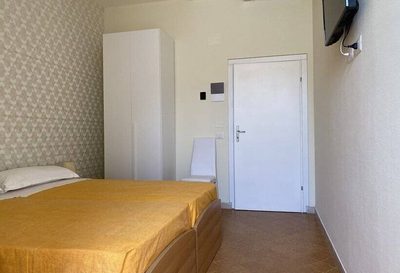 فندق فئة نجمة واحدة Acquaviva Experience B&b