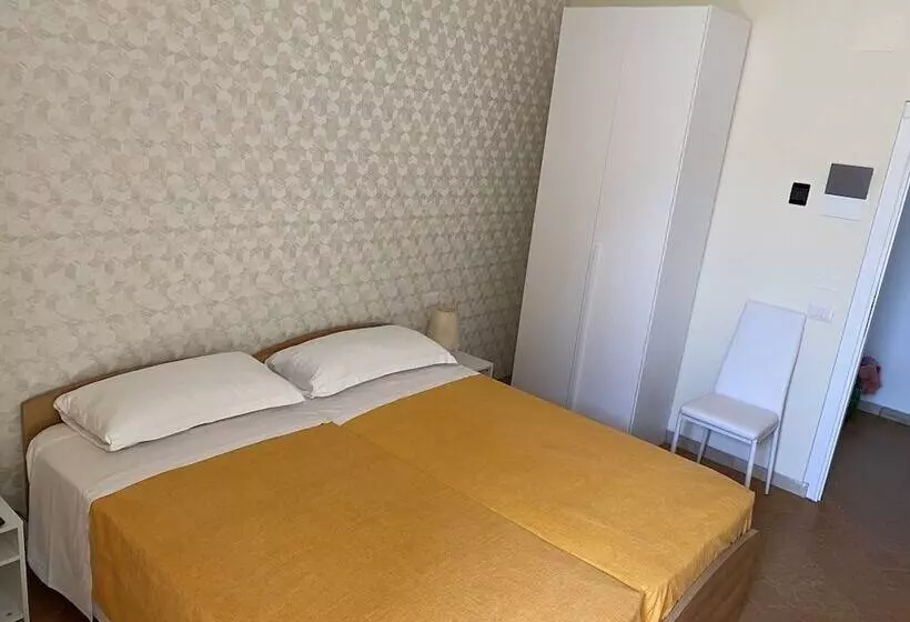 簡易ホテル Acquaviva Experience B&b