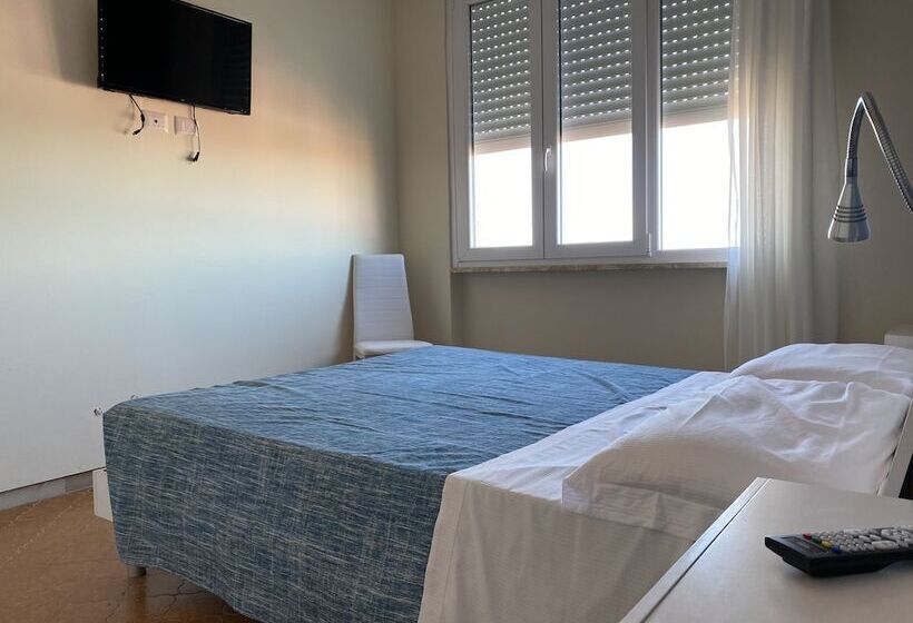 فندق فئة نجمة واحدة Acquaviva Experience B&b