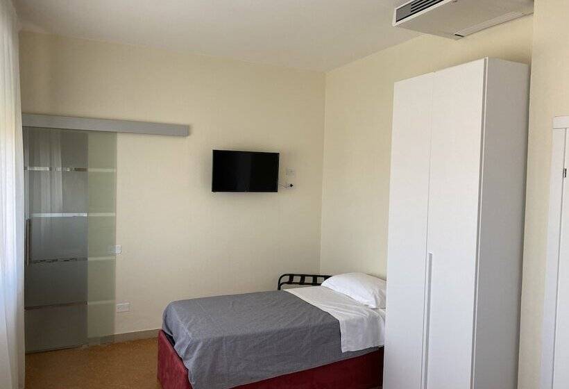 فندق فئة نجمة واحدة Acquaviva Experience B&b