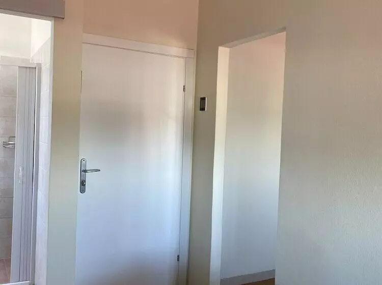 簡易ホテル Acquaviva Experience B&b