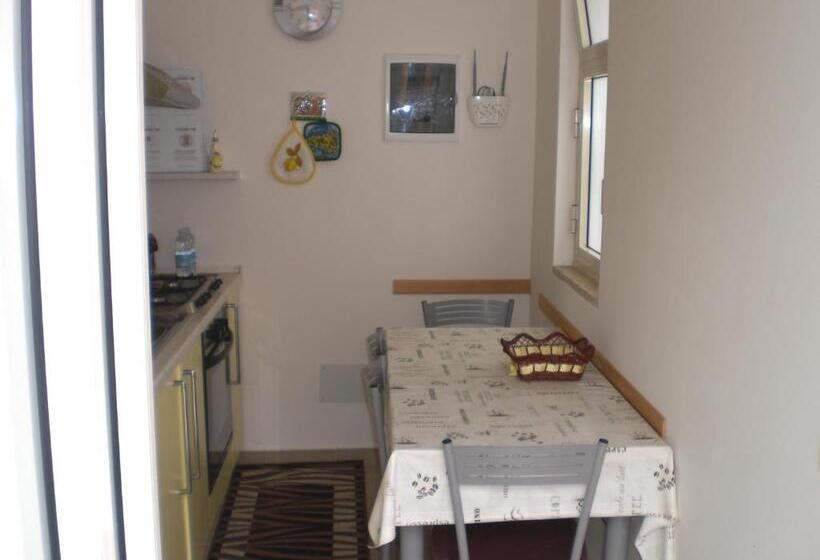 پانسیون Gio  & Gio  Locazione Breve Ad Uso Turistico