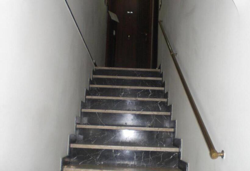 پانسیون Gio  & Gio  Locazione Breve Ad Uso Turistico