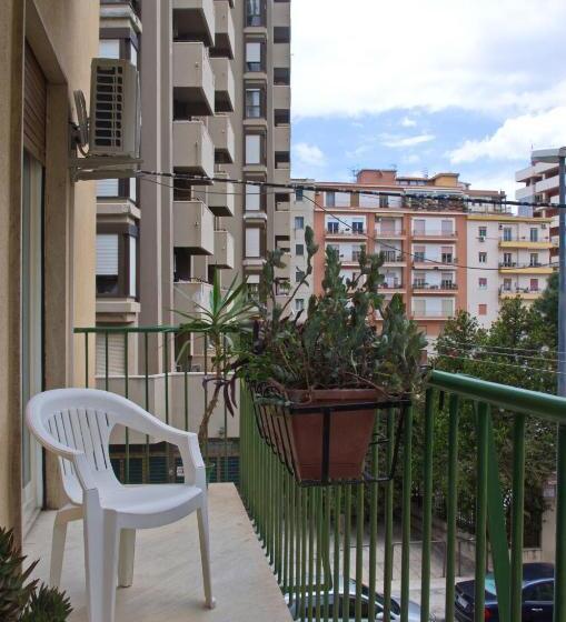 پانسیون Olivarooms