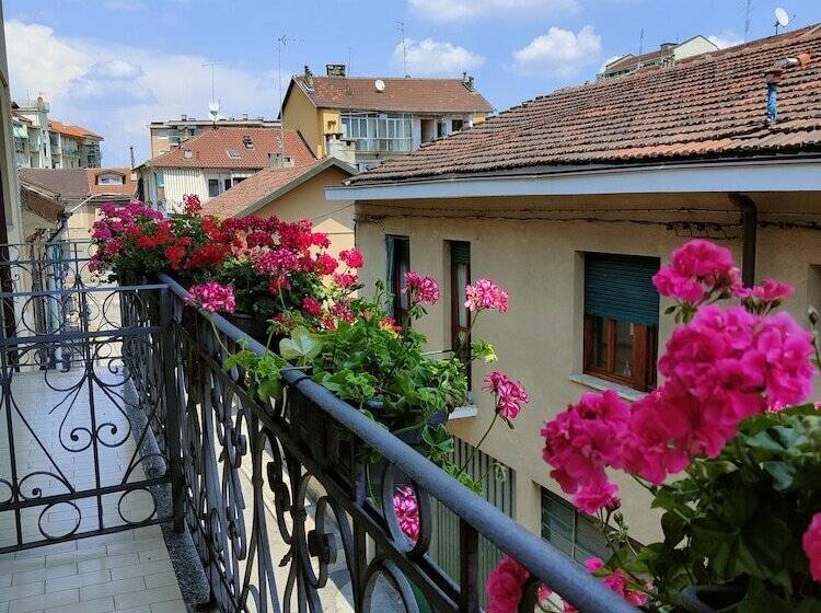 ペンション Torino Guest House