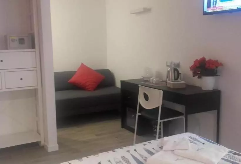 پانسیون Travel House