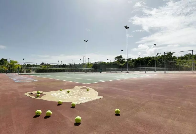 Grand Palladium Colonial Resort & Spa - All Inclusive