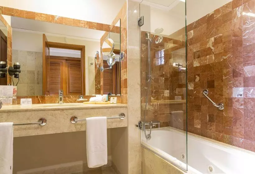 Grand Palladium Colonial Resort & Spa - All Inclusive