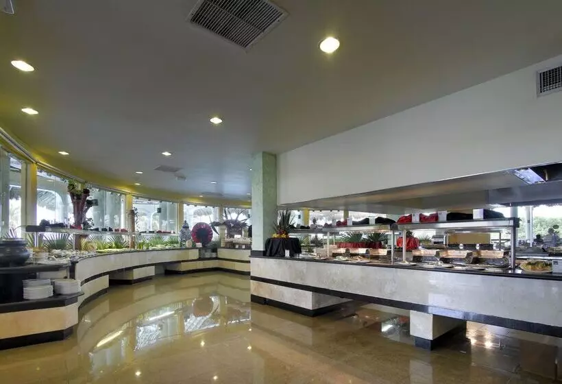 Grand Palladium Colonial Resort & Spa - All Inclusive