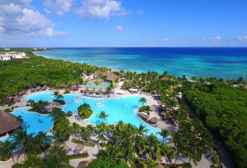 Grand Palladium Colonial Resort & Spa - All Inclusive