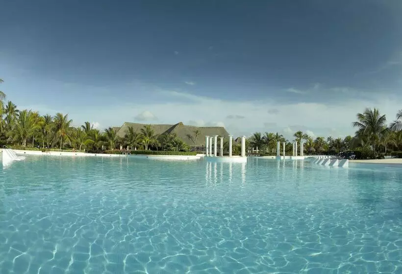 Grand Palladium Colonial Resort & Spa - All Inclusive