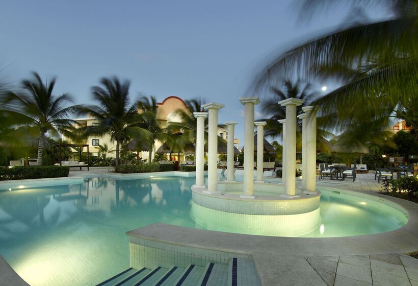 Grand Palladium Colonial Resort & Spa - All Inclusive