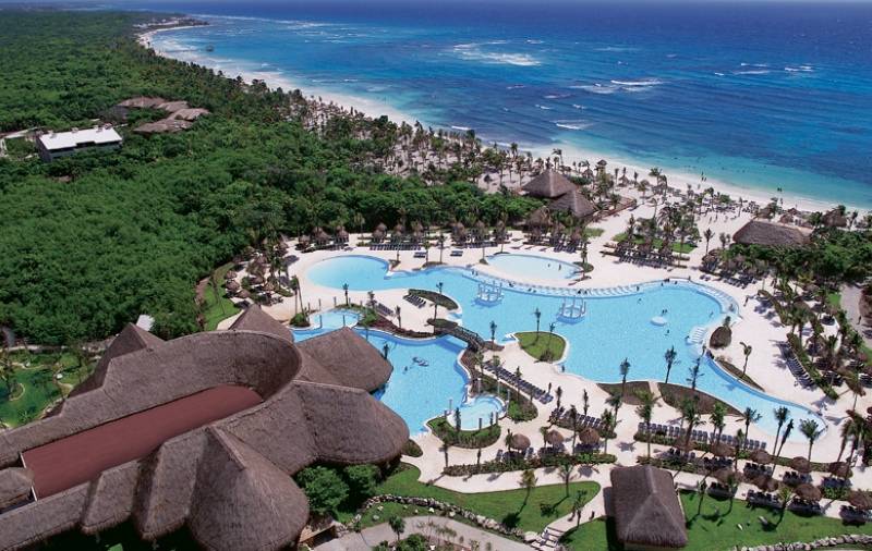 Grand Palladium Colonial Resort & Spa - All Inclusive