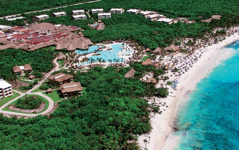 Grand Palladium Colonial Resort & Spa - All Inclusive