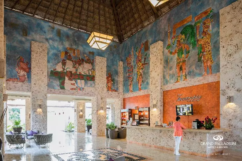 Grand Palladium Colonial Resort & Spa - All Inclusive