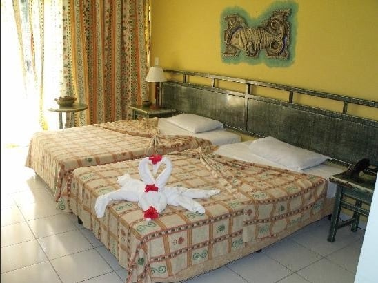 هتل Brisas Santa Lucía