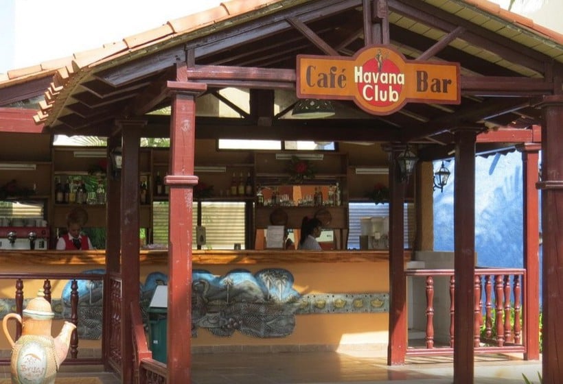 هتل Brisas Santa Lucía