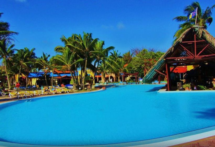 هتل Brisas Santa Lucía