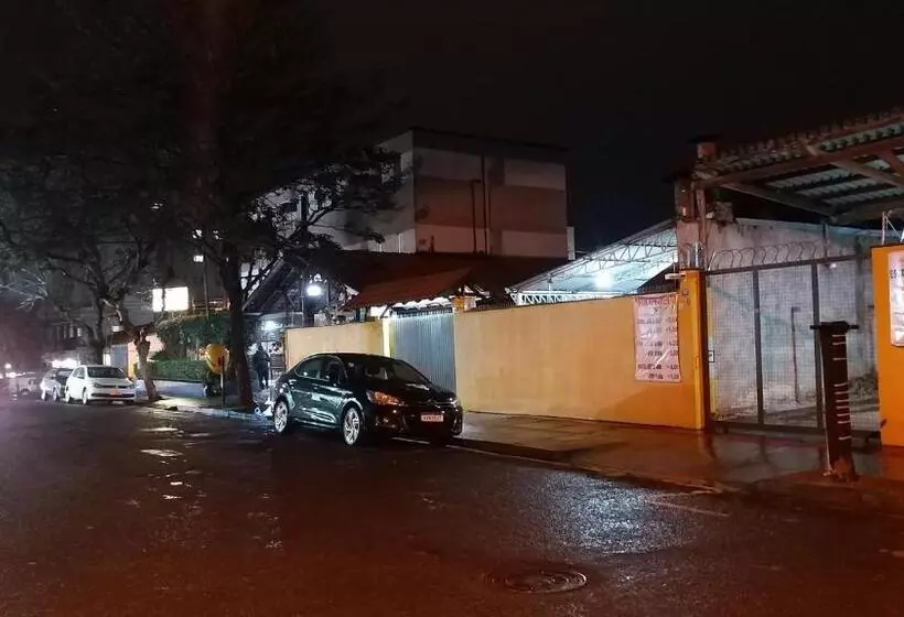 ホテル Donna Linda