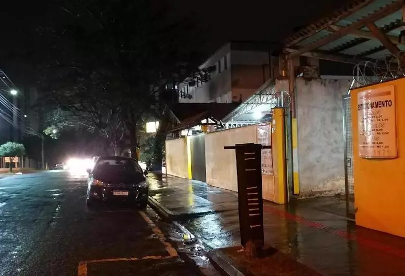 ホテル Donna Linda