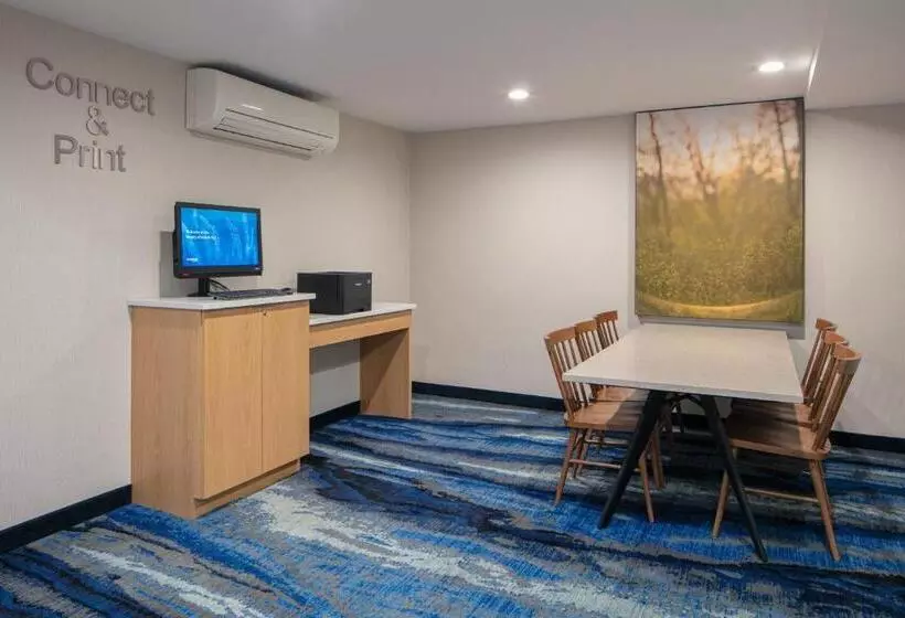 هتل Fairfield Inn By Marriott Jfk Airport