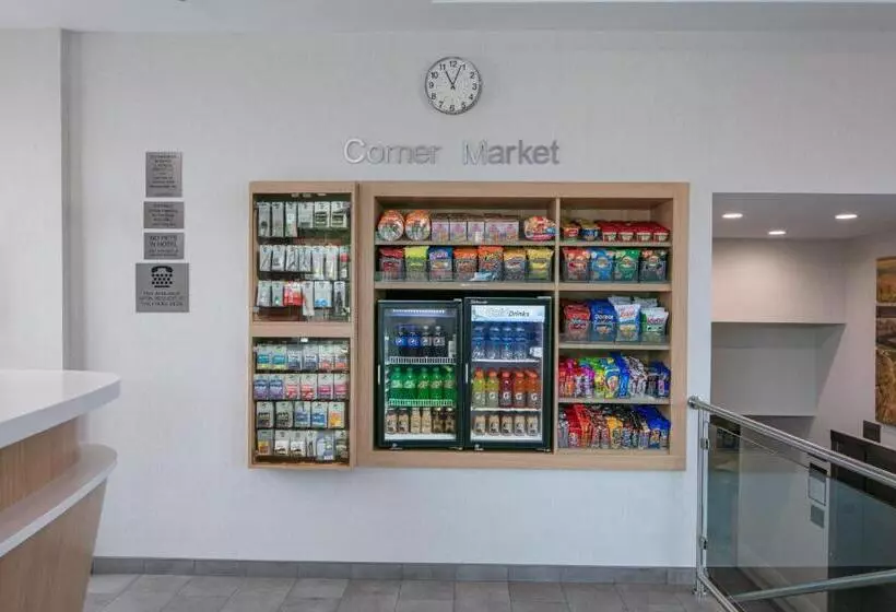 هتل Fairfield Inn By Marriott Jfk Airport