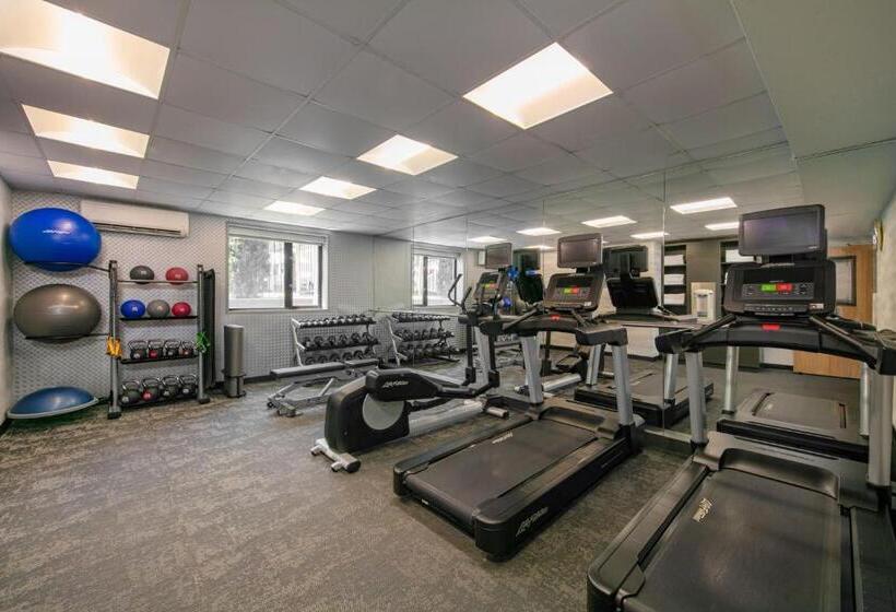 فندق Fairfield Inn By Marriott Jfk Airport